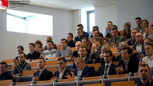 Uczestnicy konferencji na sali wykładowej